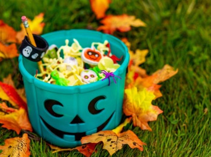 This Is Dental Care: Top 8 Non-Candy Halloween Treats
