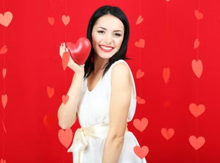 Get a Teeth Makeover and Fall in Love with Your Smile
